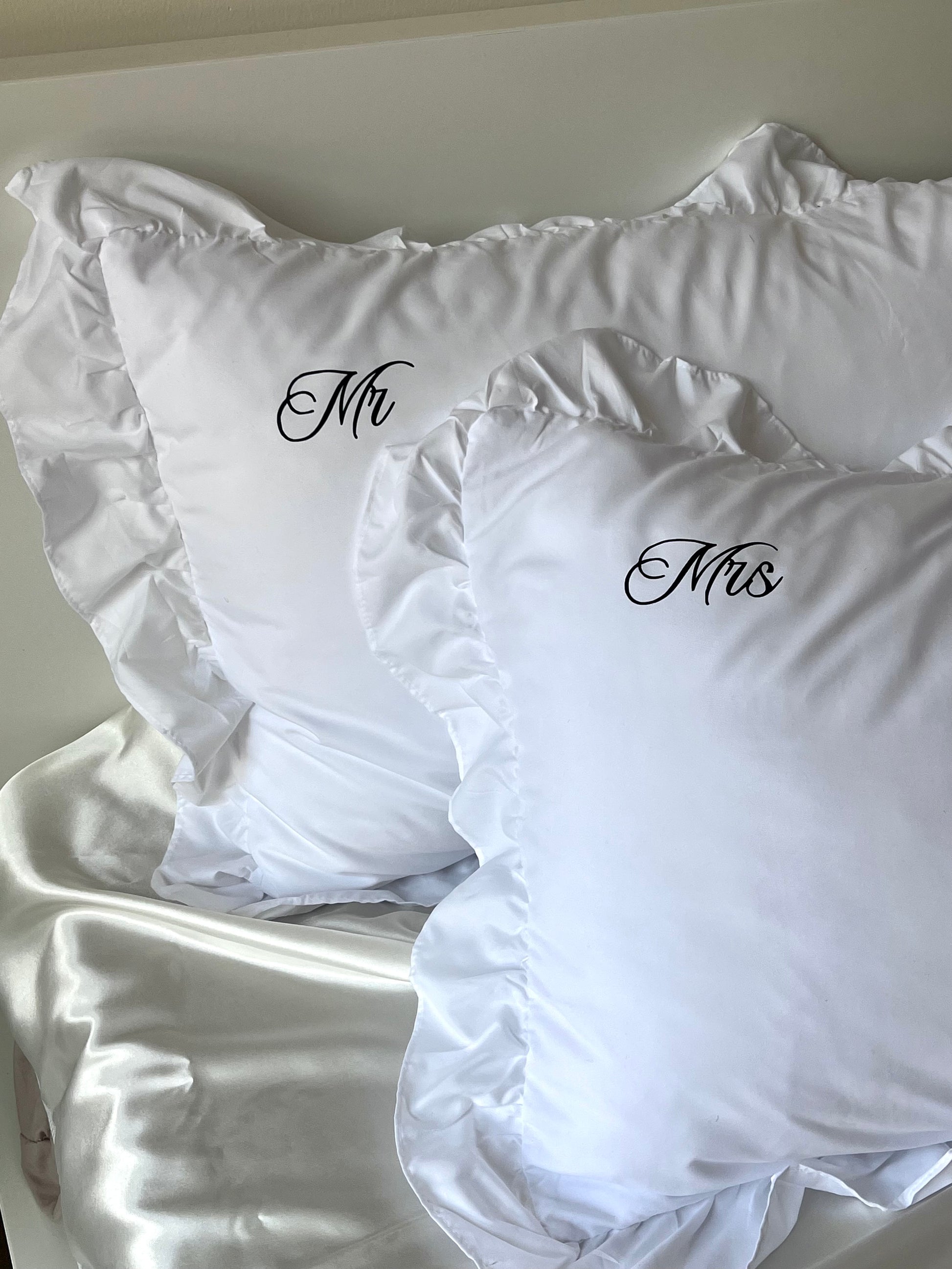 Mr and Mrs Pillows - Wifey Studio